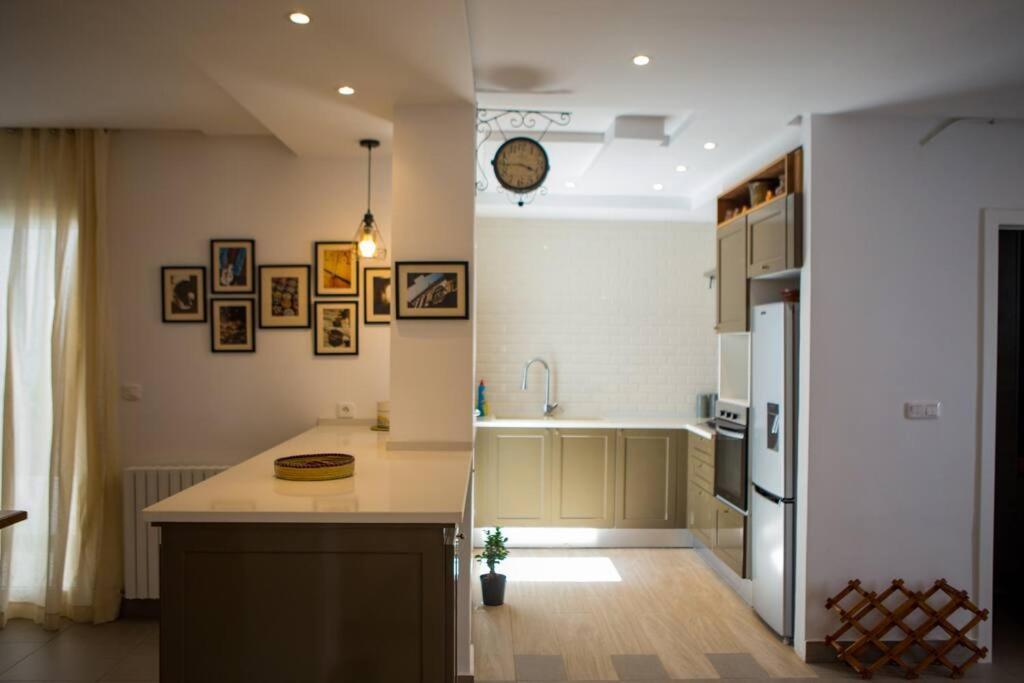 Apartament Coin Paisible Au Centre De La Marsa Zewnętrze zdjęcie